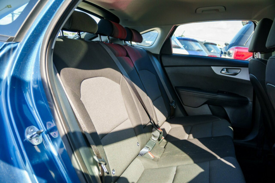 2024 Kia Cerato BD S Hatch Image 8