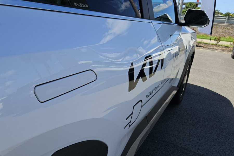 2024 MY25 Kia EV5 OVc Air Long Range SUV Image 12