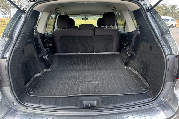 2019 Nissan Pathfinder R52 Series III ST SUV Image 12