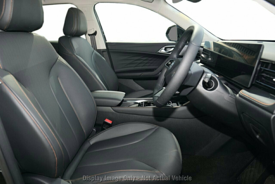 2024 MY24.5 MG HS AS33 Essence SUV Image 9
