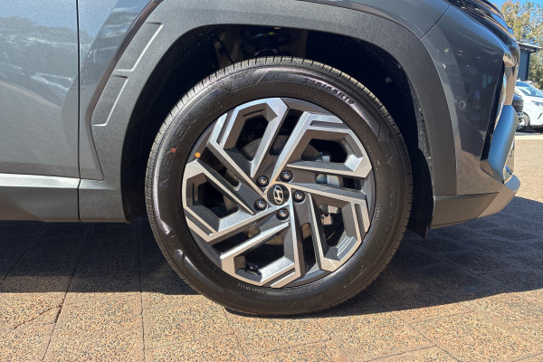 2026 Hyundai Tucson NX4.V4 Hybrid Premium SUV Image 6