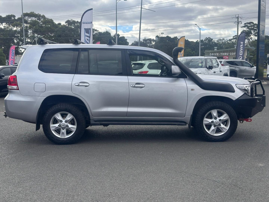 2011 MY10 Toyota LandCruiser VDJ200R GXL SUV Image 12