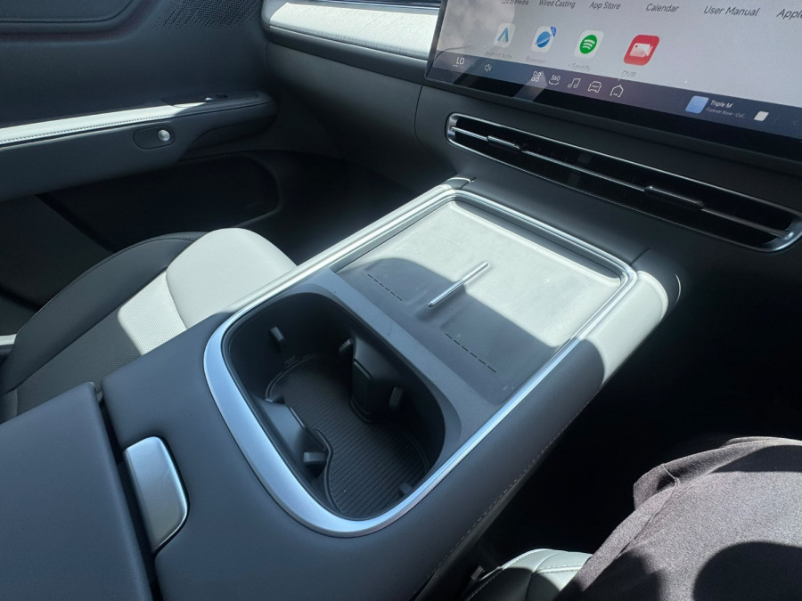2026 XPeng G6  Standard Range SUV Image 17