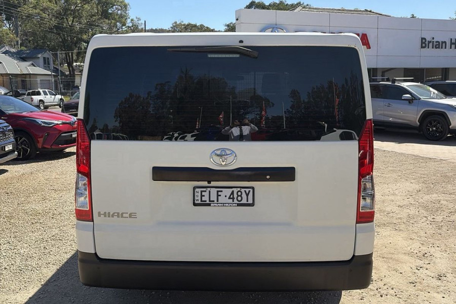 2020 Toyota HiAce GDH300R  Van Image 5