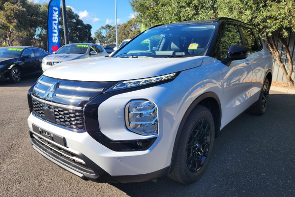 2025 Mitsubishi Outlander ZM LS SUV Image 3