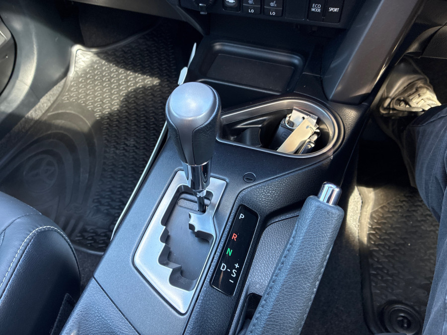 2018 Toyota RAV4 ASA44R Cruiser SUV Image 22
