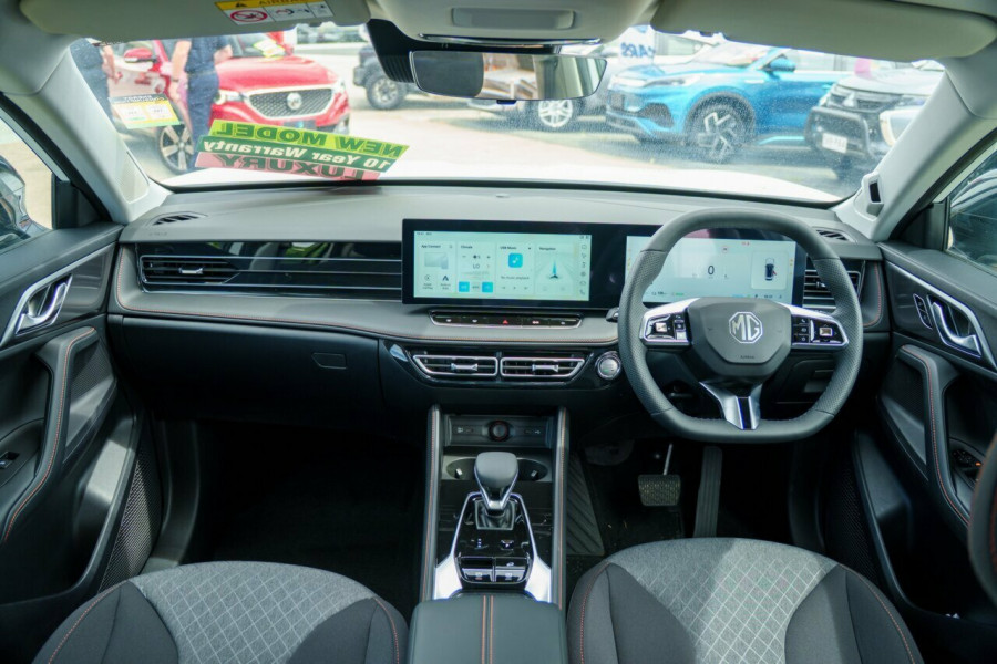 2025 MG HS AS33 Super Hybrid Excite SUV Image 17