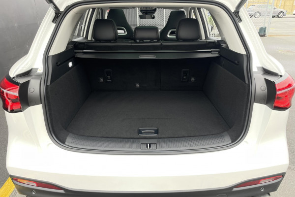2025 MG HS Plug-in Hybrid Essence SUV Image 11