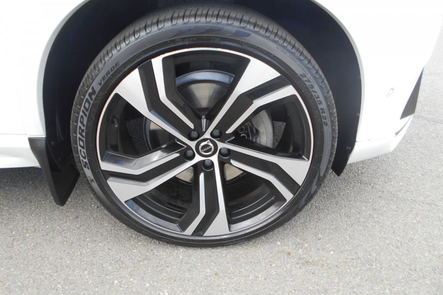 2020 MY21 Volvo XC90 L Series T6 R-Design SUV Image 9