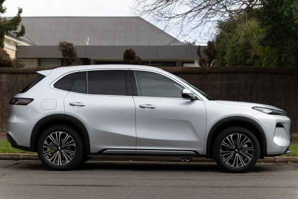 2026 MY27 Geely Starray EM-i P145 Inspire Extended Range SUV Image 1