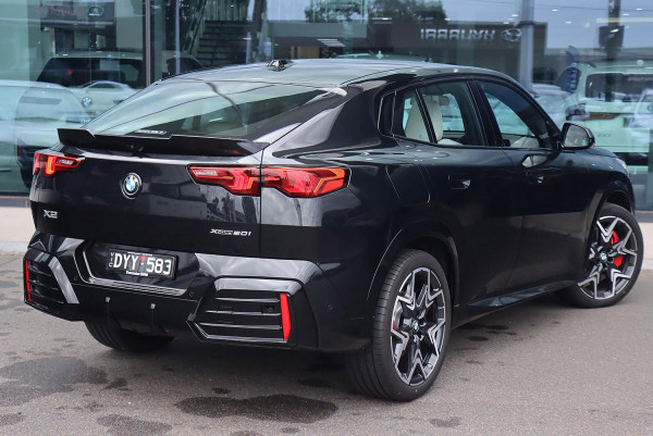 2025 BMW X2 U10 xDrive20i M Sport SUV image 3
