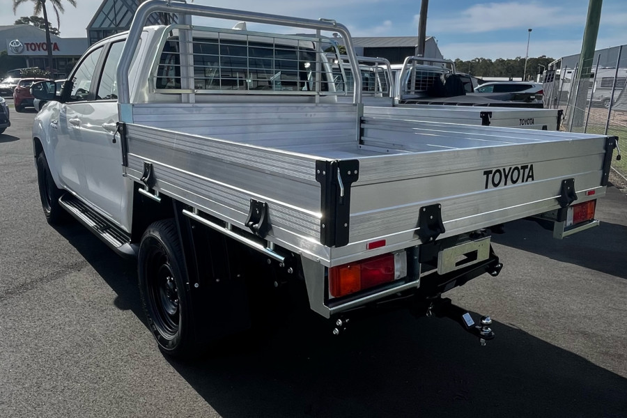2025 Toyota HiLux GUN126R SR 4x4 Cab Chassis Image 7