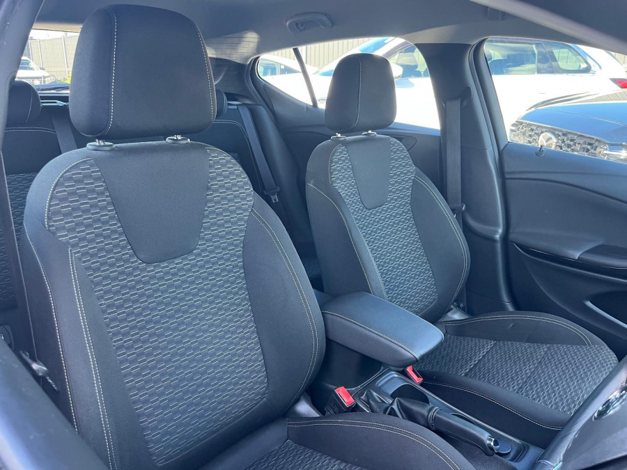 2018 MY18.5 Holden Astra BK R Hatch Image 11