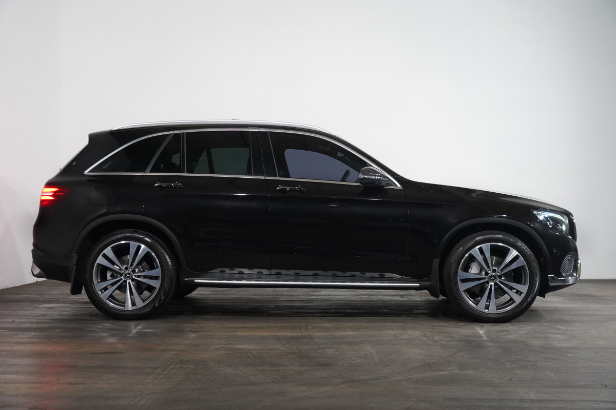 2018 Mercedes-Benz Glc 250 SUV Image 4