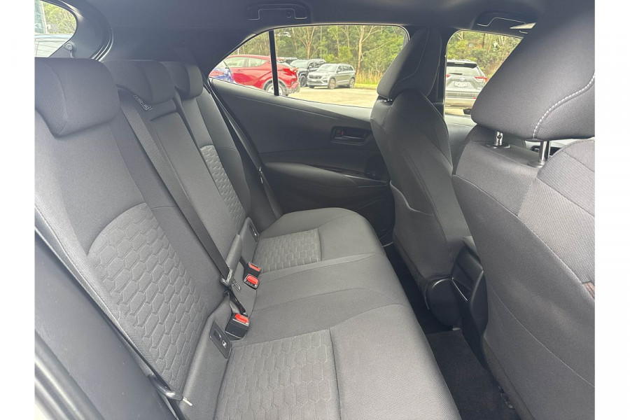 2022 Toyota Corolla ZWE219R  Ascent Sport Hybrid Hatch Image 8