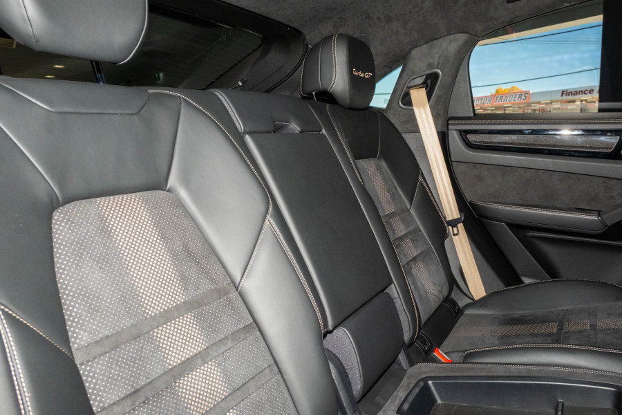 2022 Porsche Cayenne Turbo GT Coupe