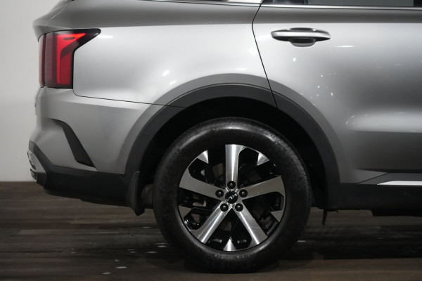 2022 Kia Sorento Sport SUV Image 6