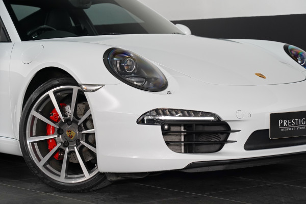 2015 Porsche 911 Carrera S Coupe Image 13