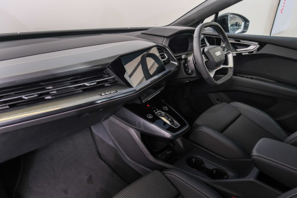 2024 MY25 Audi Q4 e-tron F4 45 SUV image 8