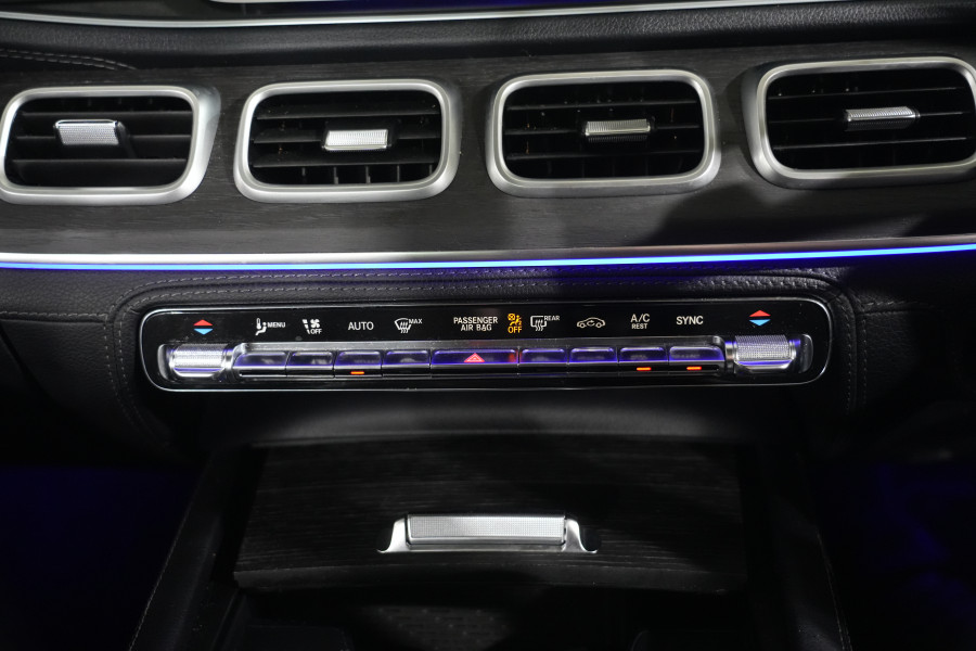 2019 Mercedes-Benz GLE-Class GLE300 d SUV Image 17