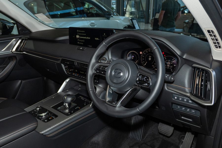 2025 Mazda CX-80 KL P50e GT SUV Image 5