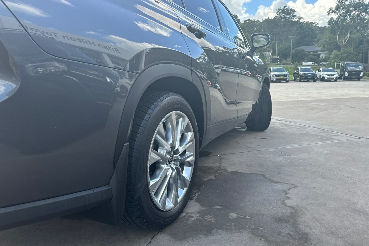 2021 Toyota Kluger AXUH78R Grande Wagon Image 4
