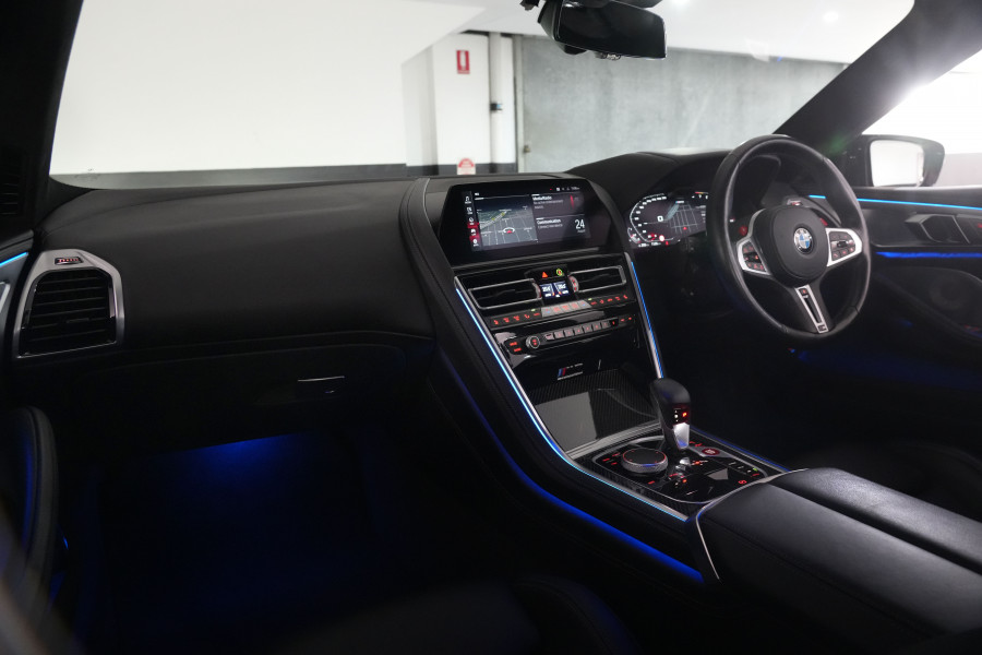2021 BMW M8 Competition Coupe Image 28
