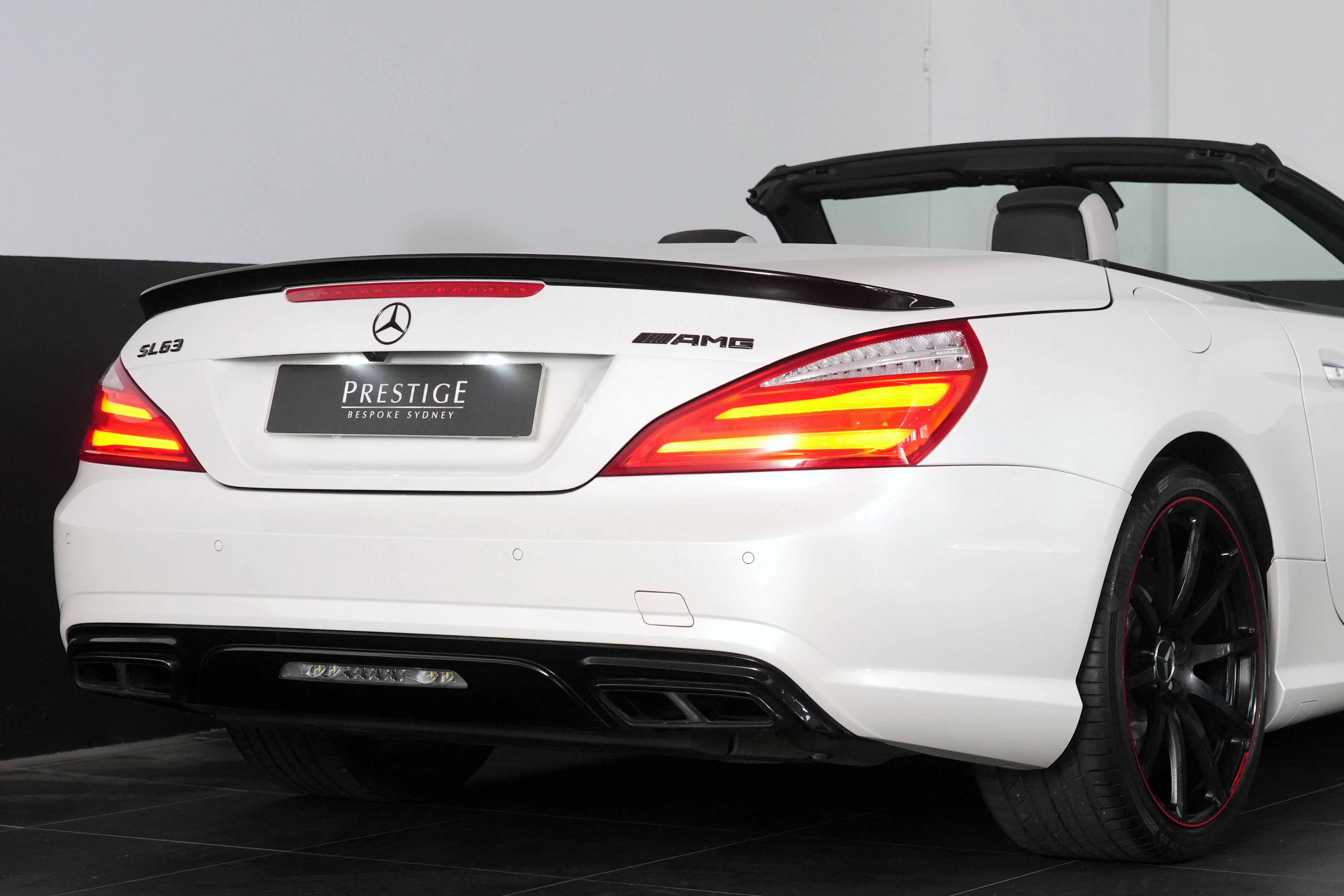 2015 Mercedes-Benz SL-Class 63 Amg EDITION Convertible Image 23