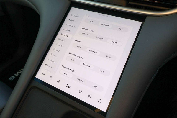 2025 MG IM6 S12L Performance SUV Image 15