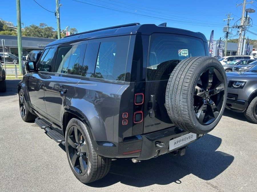 2025 MY26 Land Rover Defender L663 110 D350 X-Dynamic HSE SUV Image 4