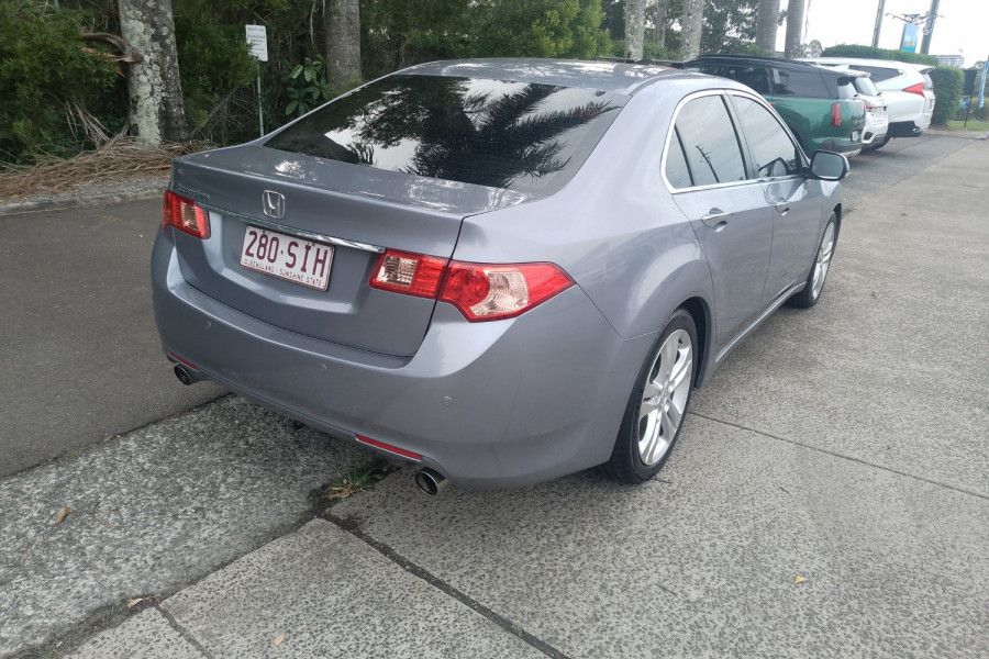 2012 Honda Accord Euro 8th Gen Luxury Sedan Image 7