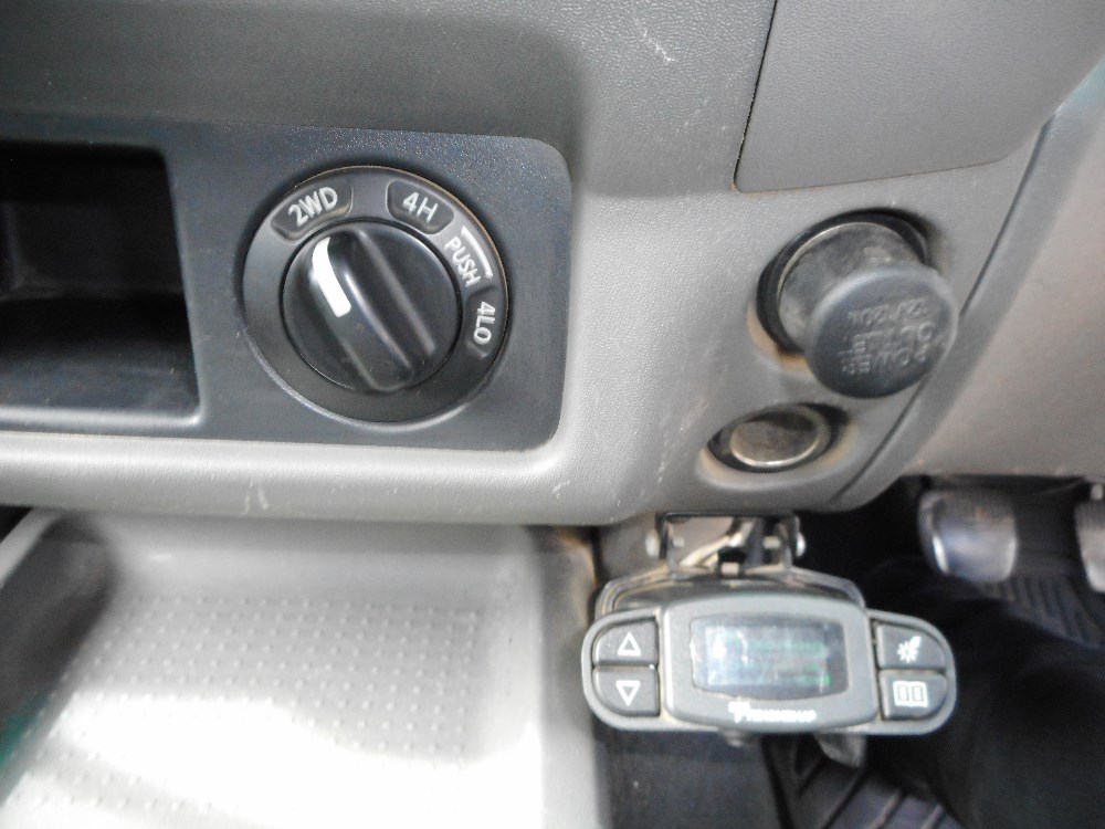 2011 Nissan Navara D40  RX CC Cab Chassis Image 10