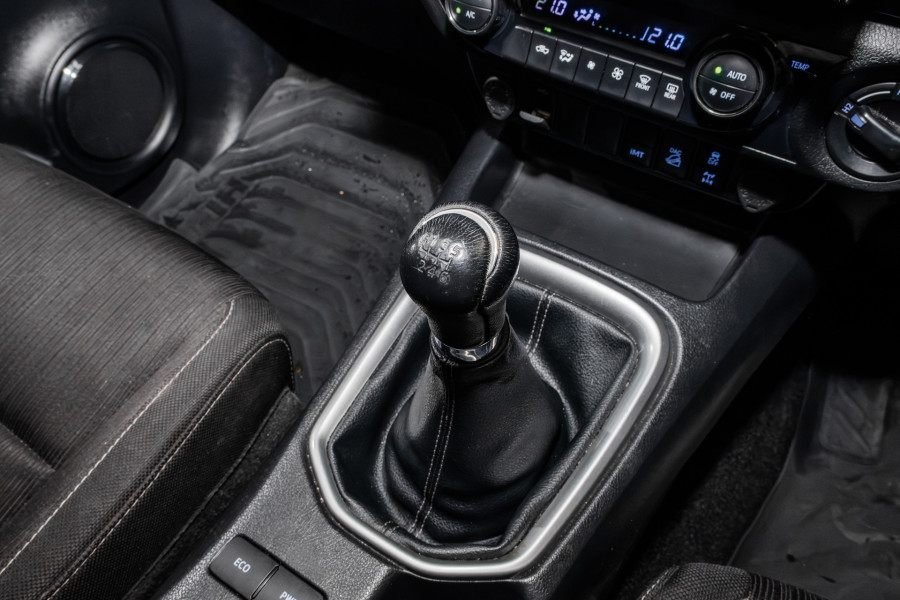 2022 Toyota HiLux GUN126R SR5 Ute
