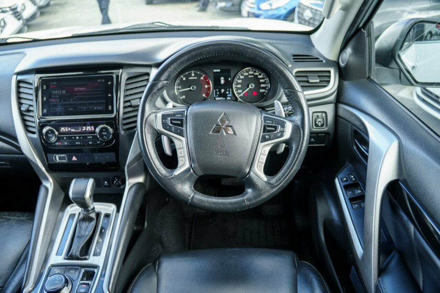 2019 Mitsubishi Pajero Sport QE GLS SUV Image 11