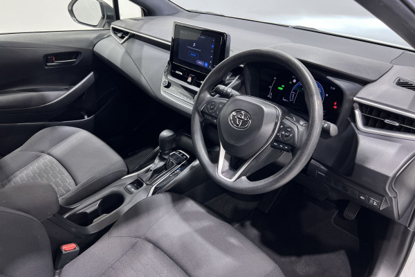 2022 Toyota Corolla ZWE219R ASCENT SPORT Hatch Image 2