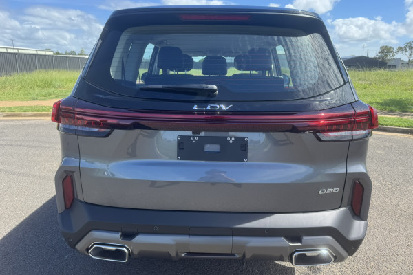 2026 MY25 LDV D90 Mode Wagon Image 4
