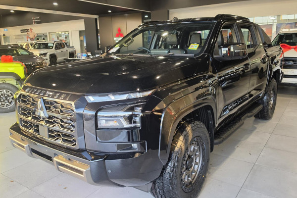 2026 Mitsubishi Triton MV Raider Ute Image 2