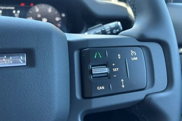 2025 MY26 Land Rover Defender L663 110 D350 X-Dynamic HSE SUV Image 12