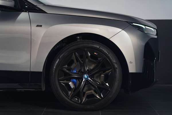 2022 BMW Ix M60 SUV Image 18