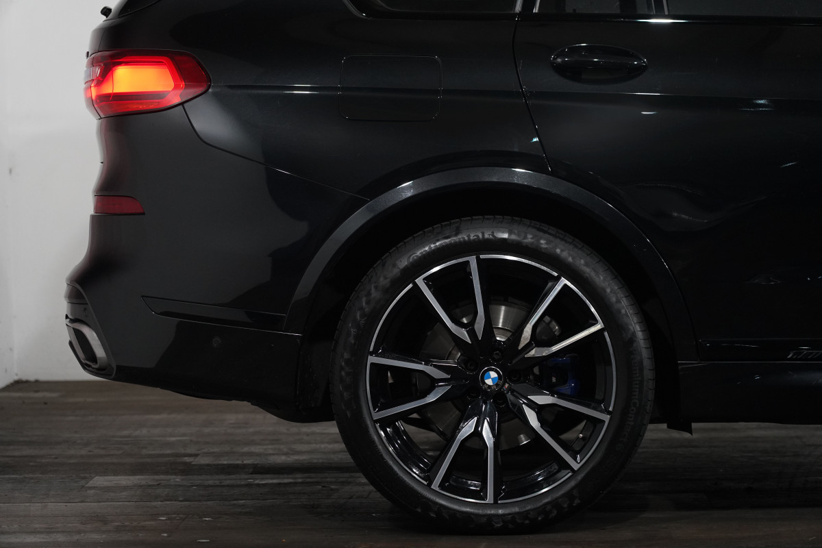 2022 BMW X7 Xdrive30d SUV Image 6