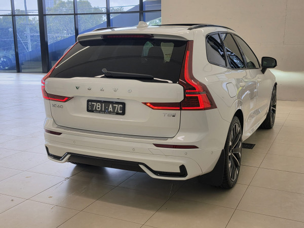 2025 MY26 Volvo XC60 UZ Ultra T8 Plug-in Hybrid Dark SUV image 5