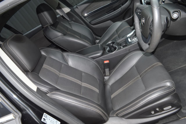 2016 Holden Commodore SS V Redline 21 of 31