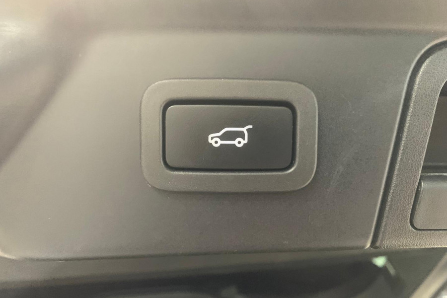 2021 Land Rover Range Rover Velar L560 P400 R-Dynamic HSE SUV