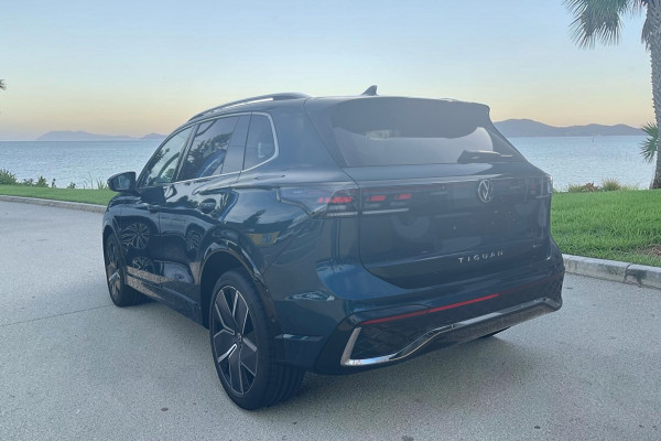 2026 MY25 Volkswagen Tiguan CT 195TSI R-Line SUV Image 7