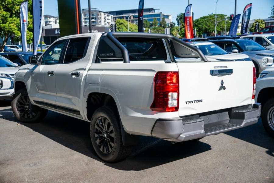 2026 Mitsubishi Triton MV GLX-R Ute Image 2