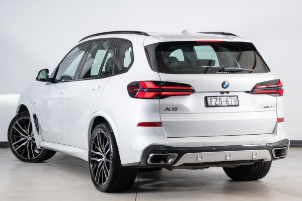 2026 BMW X5 G05 LCI xDrive40i M Sport SUV image 5