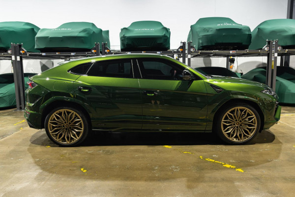 2025 Lamborghini Urus 636 SE SUV Image 2
