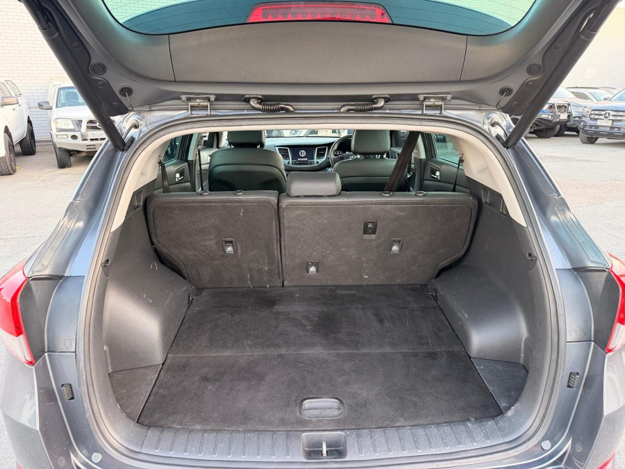 2015 Hyundai Tucson TLe Highlander SUV Image 13