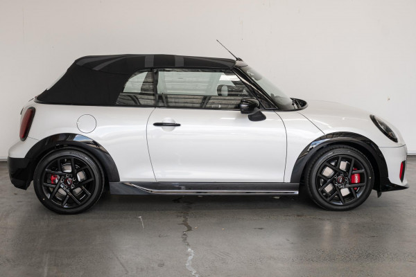 2026 MINI Cooper F67 JCW Favoured Convertible image 3