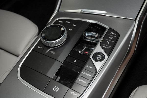 2025 BMW 3 Series G20 LCI II 340i M Sport Sedan image 13